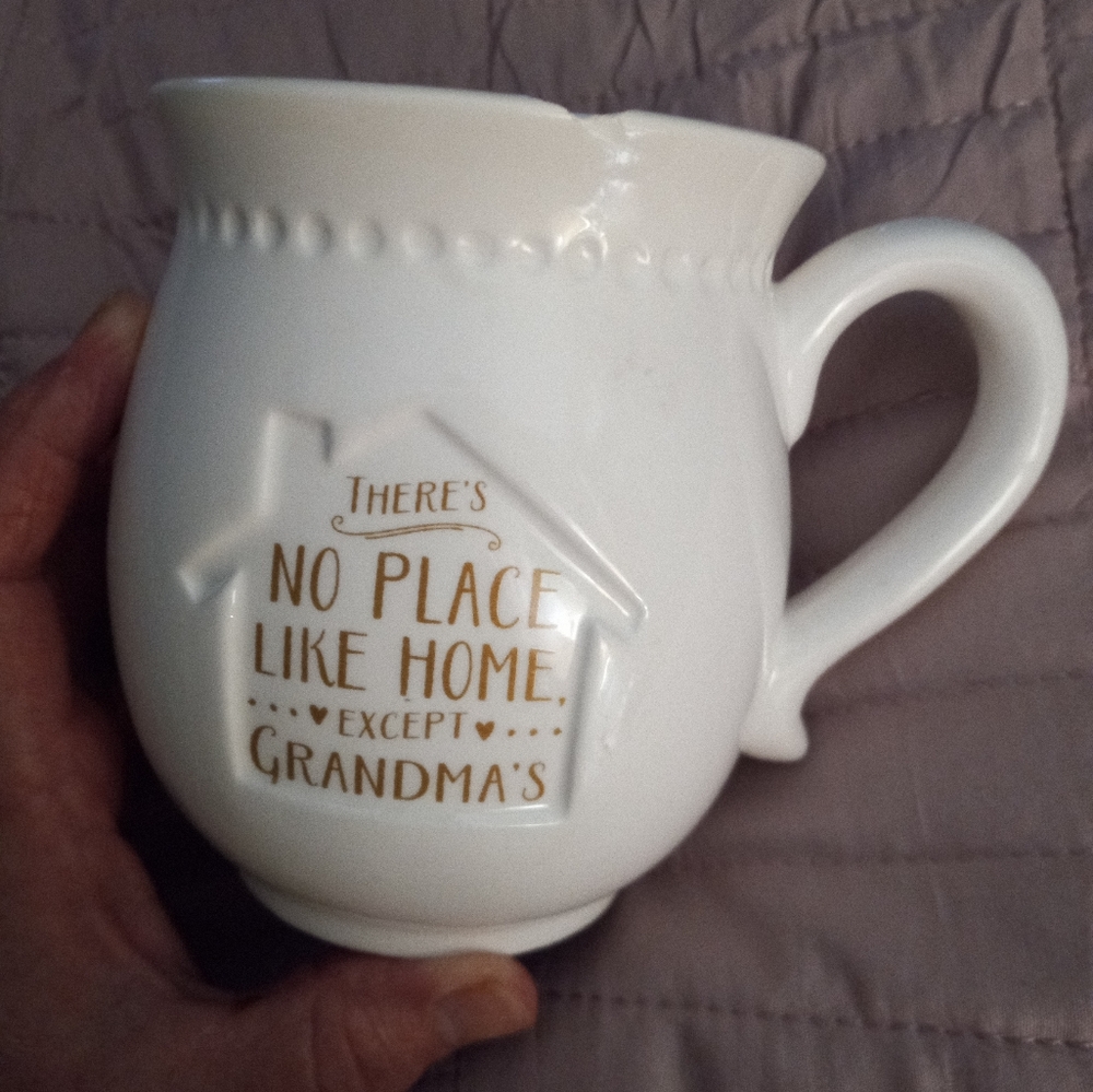 Rare and very unique C.R. Gibson  ''There's No Place Like Home Except Grandma's'